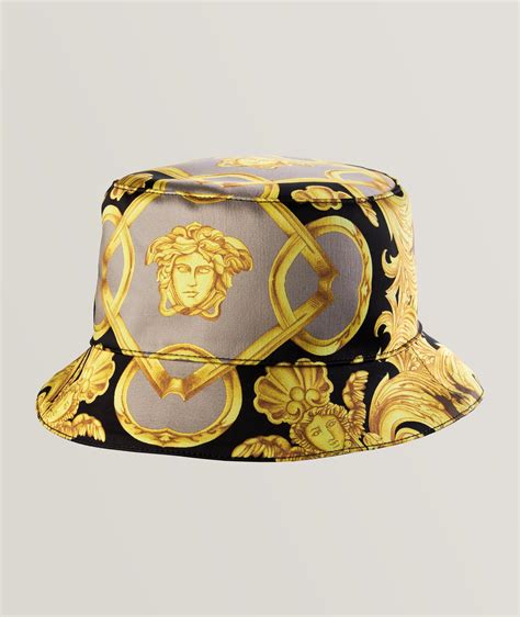 chapeu versace